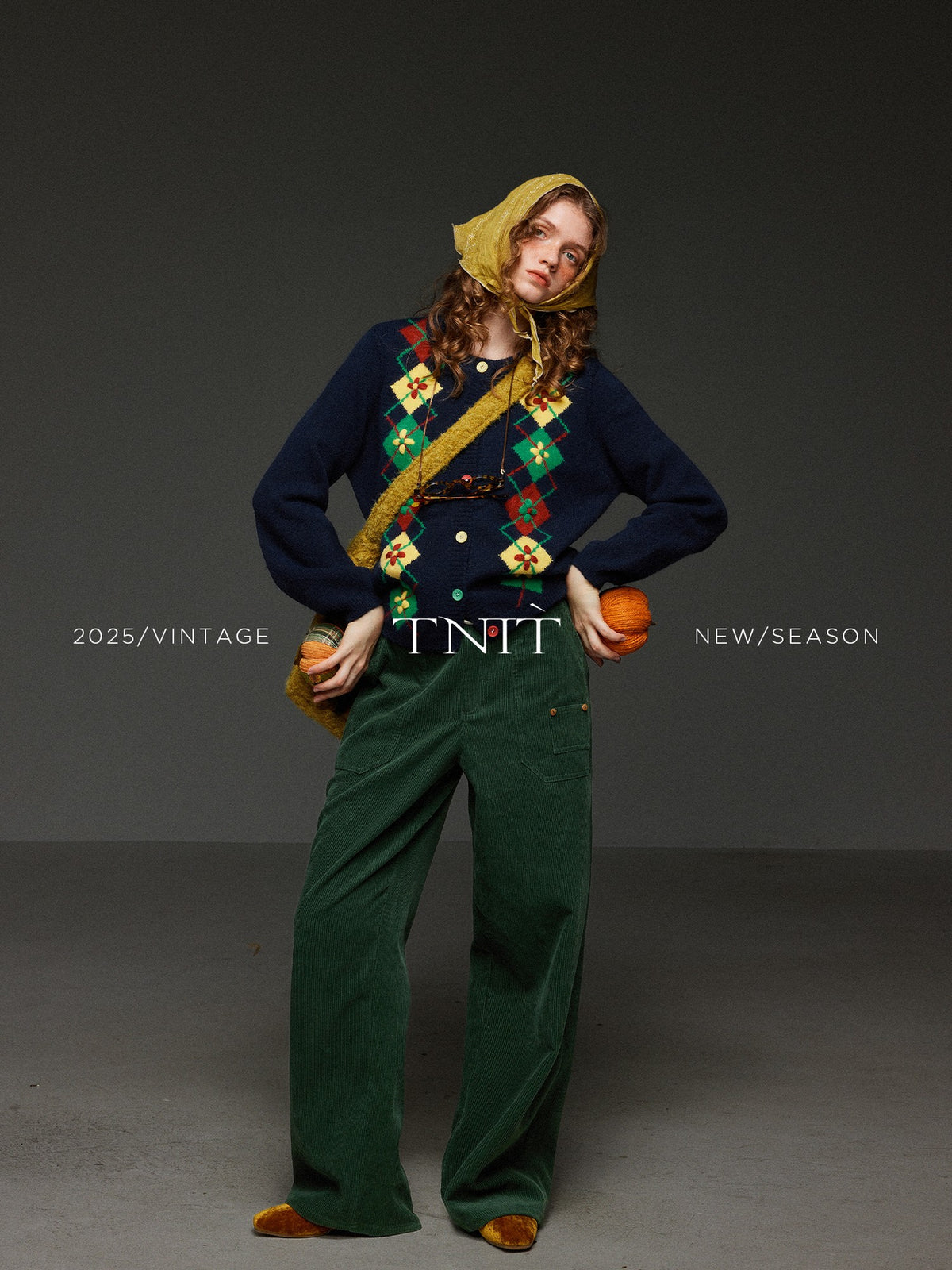 TNIT Vintage Diamond Jacquard Embroidered Round Neck Colorblock Women's Knit Cardigans