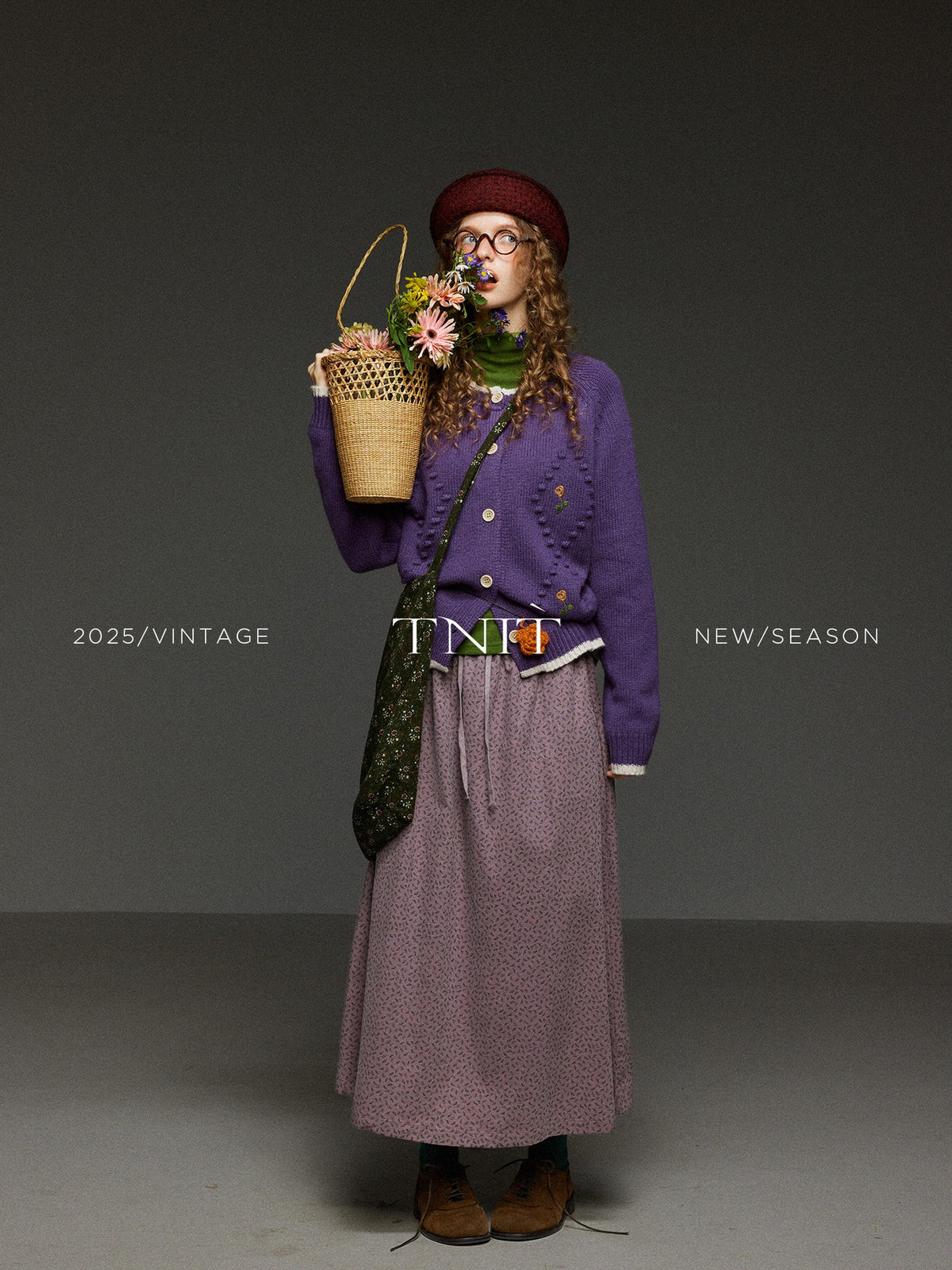 TNIT Vintage Embroidered Floral Colorblock Round Neck Women's Knit Cardigans